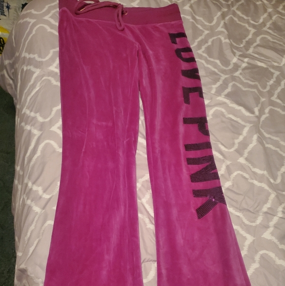 Women's Valor sweatsuit by Pink Victoria Secret - Picture 4 of 9